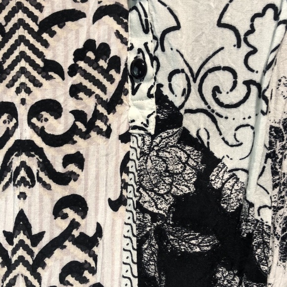 Maeve by Anthropologie v neck soft rayon black multi print bohemian blouse M - Picture 5 of 9